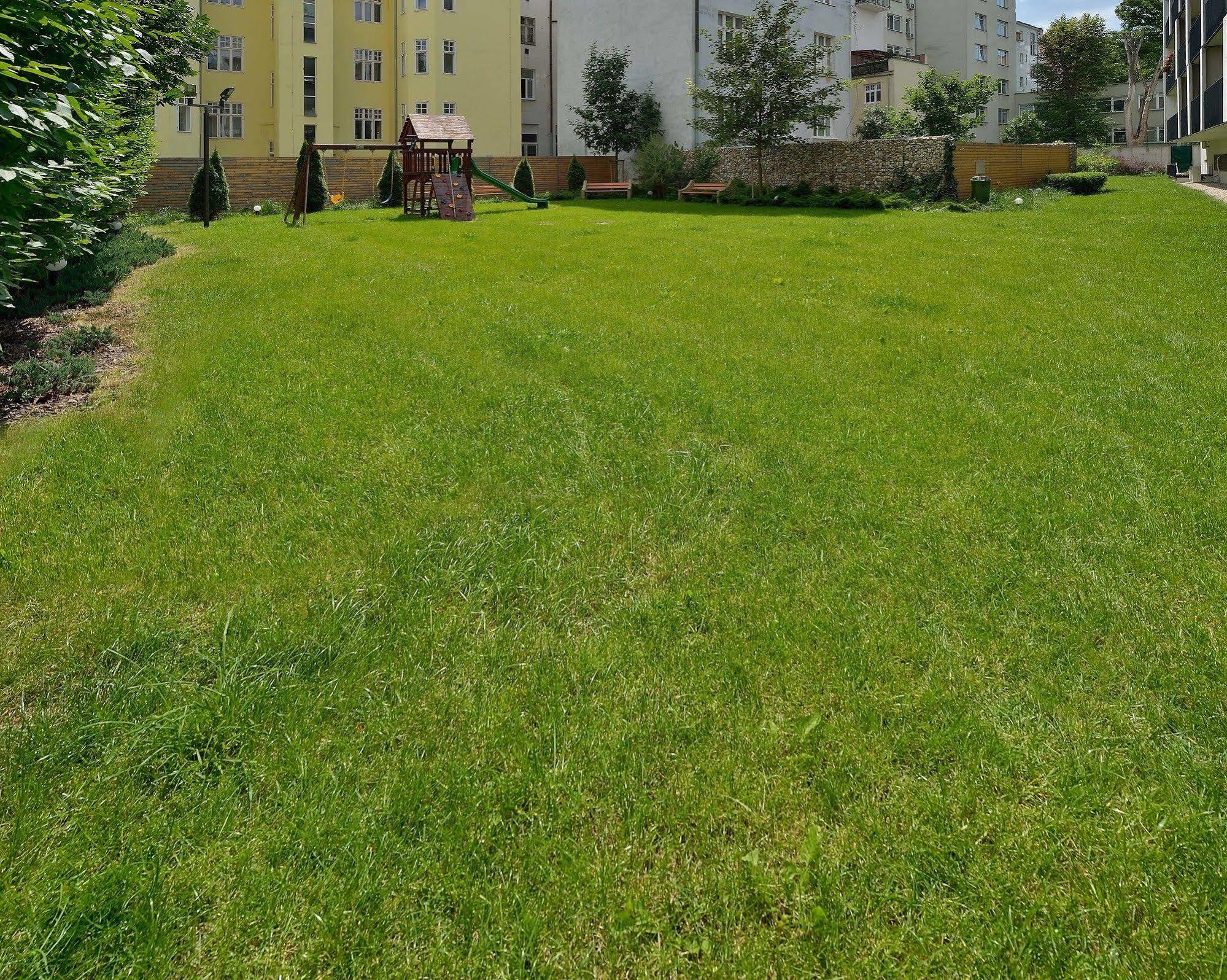 Ambiente Serviced Apartments - Dunajska Bratislava Eksteriør bilde