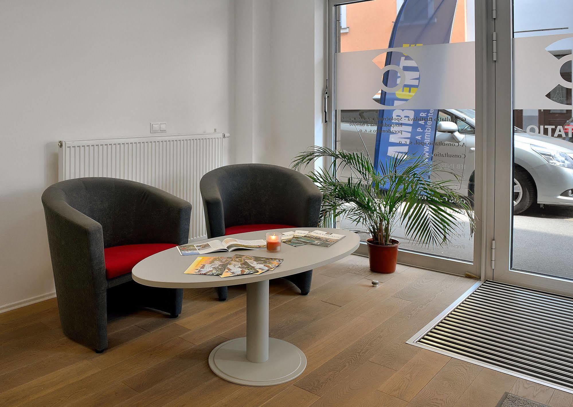 Ambiente Serviced Apartments - Dunajska Bratislava Eksteriør bilde