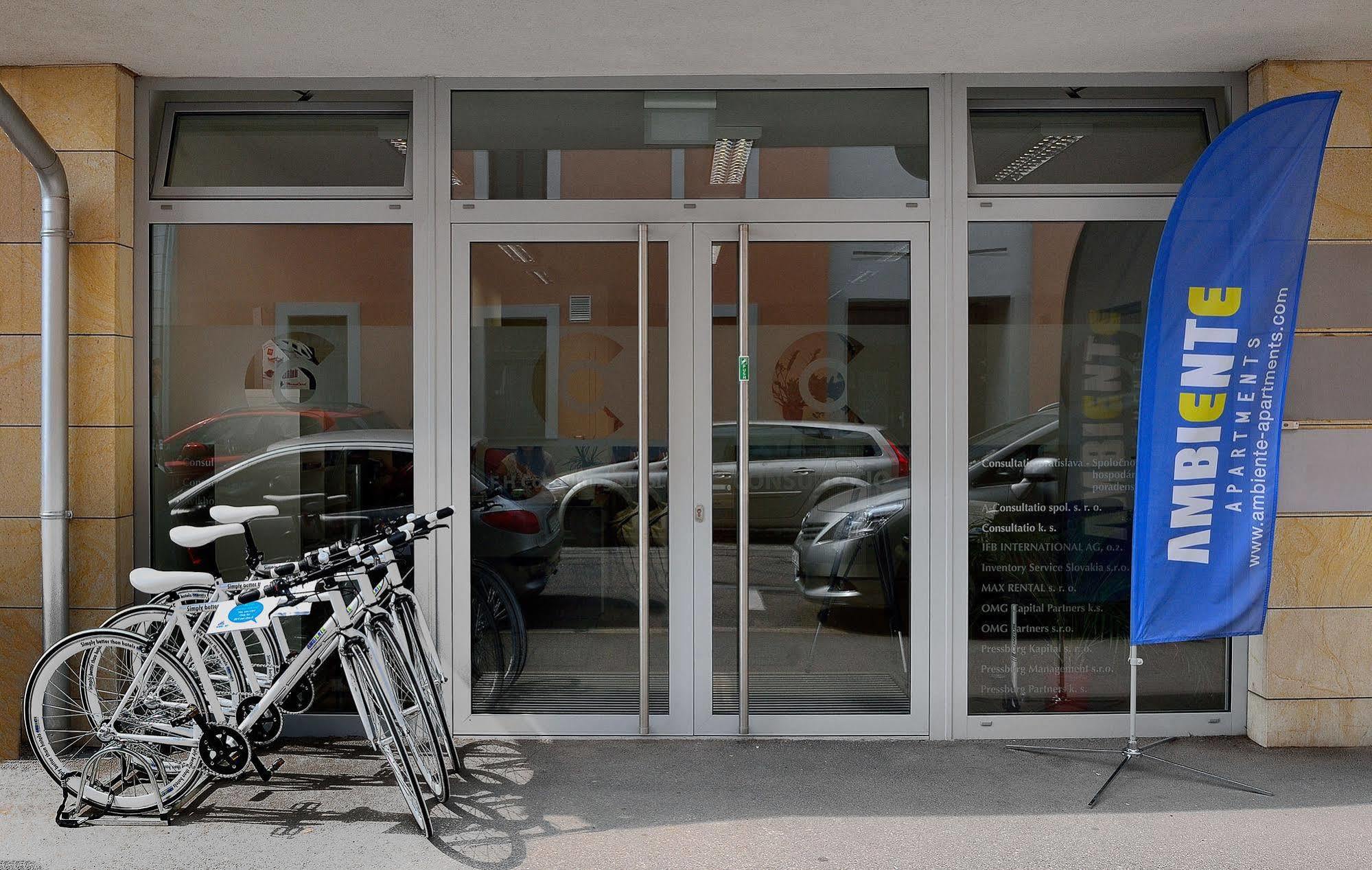 Ambiente Serviced Apartments - Dunajska Bratislava Eksteriør bilde